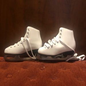Girls ice skate size 2